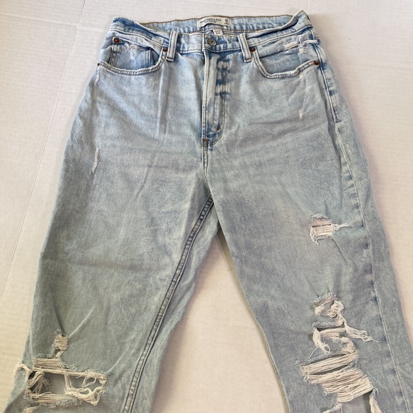 Denim - Abercrombie & Fitch Curve Love Ankle Straight Ultra High arise Jeans